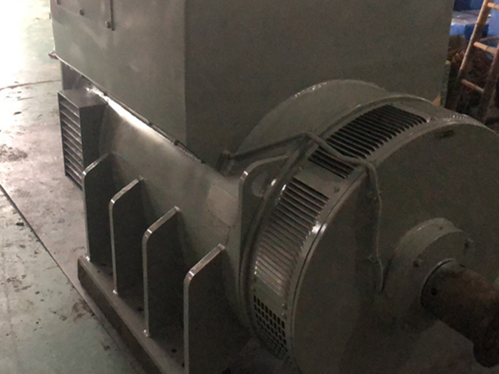 750KVA高壓發(fā)電機維修
